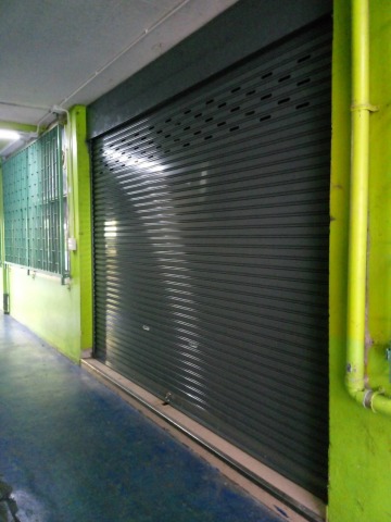 รับติดตั้งประตูม้วน